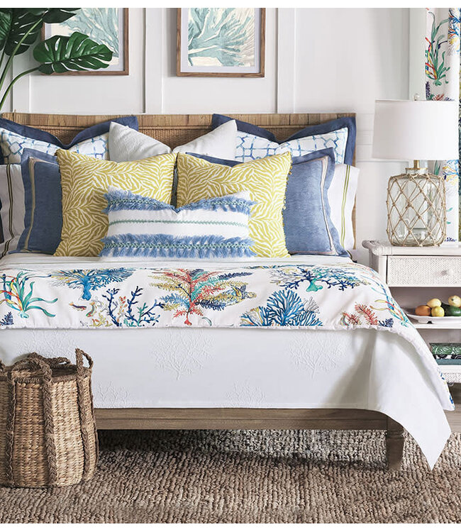 Eastern Accents Castaway Coral Reef Bed Scarf King