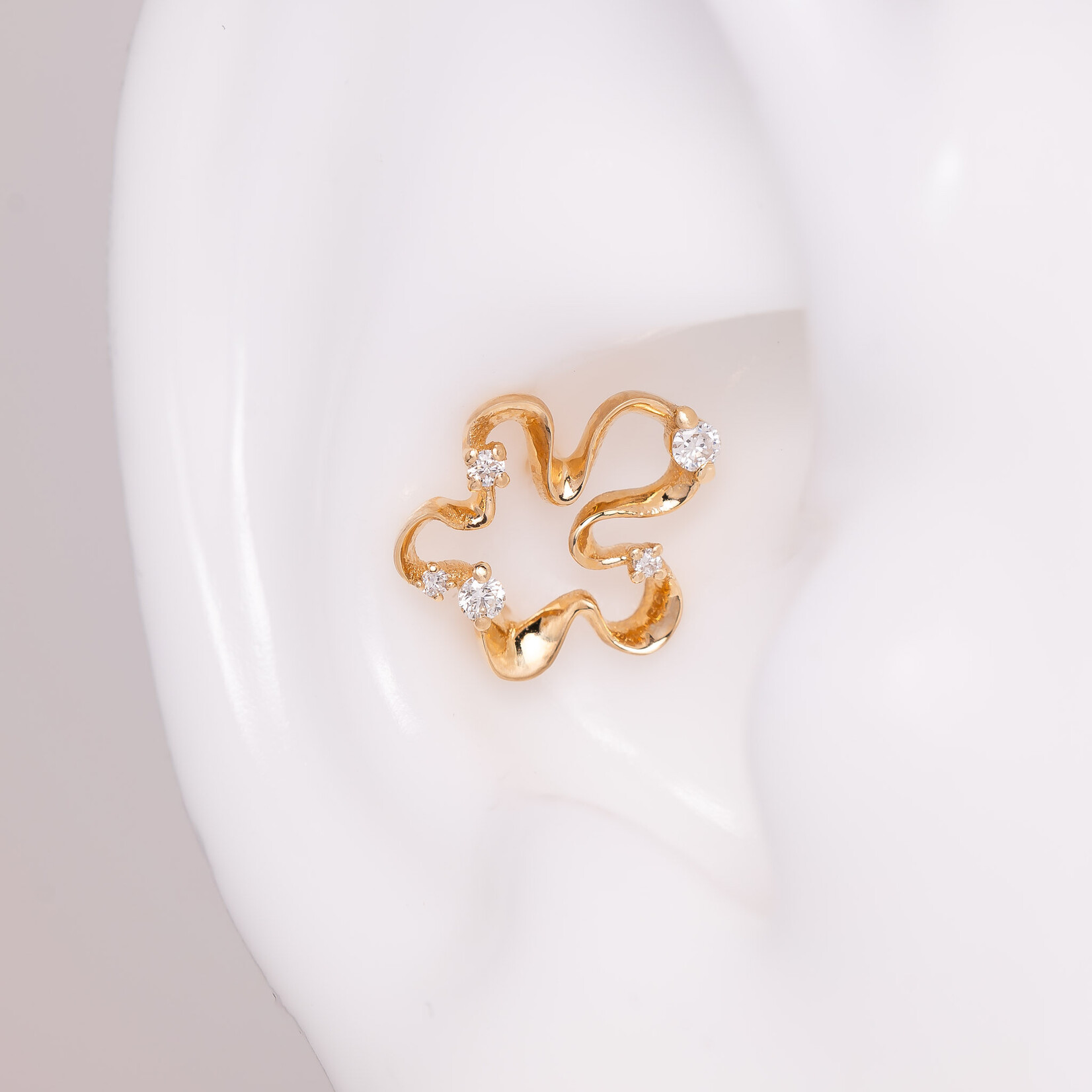 Pupil Hall YG Give Me Space Paired Post Easy Ring 5.5mm