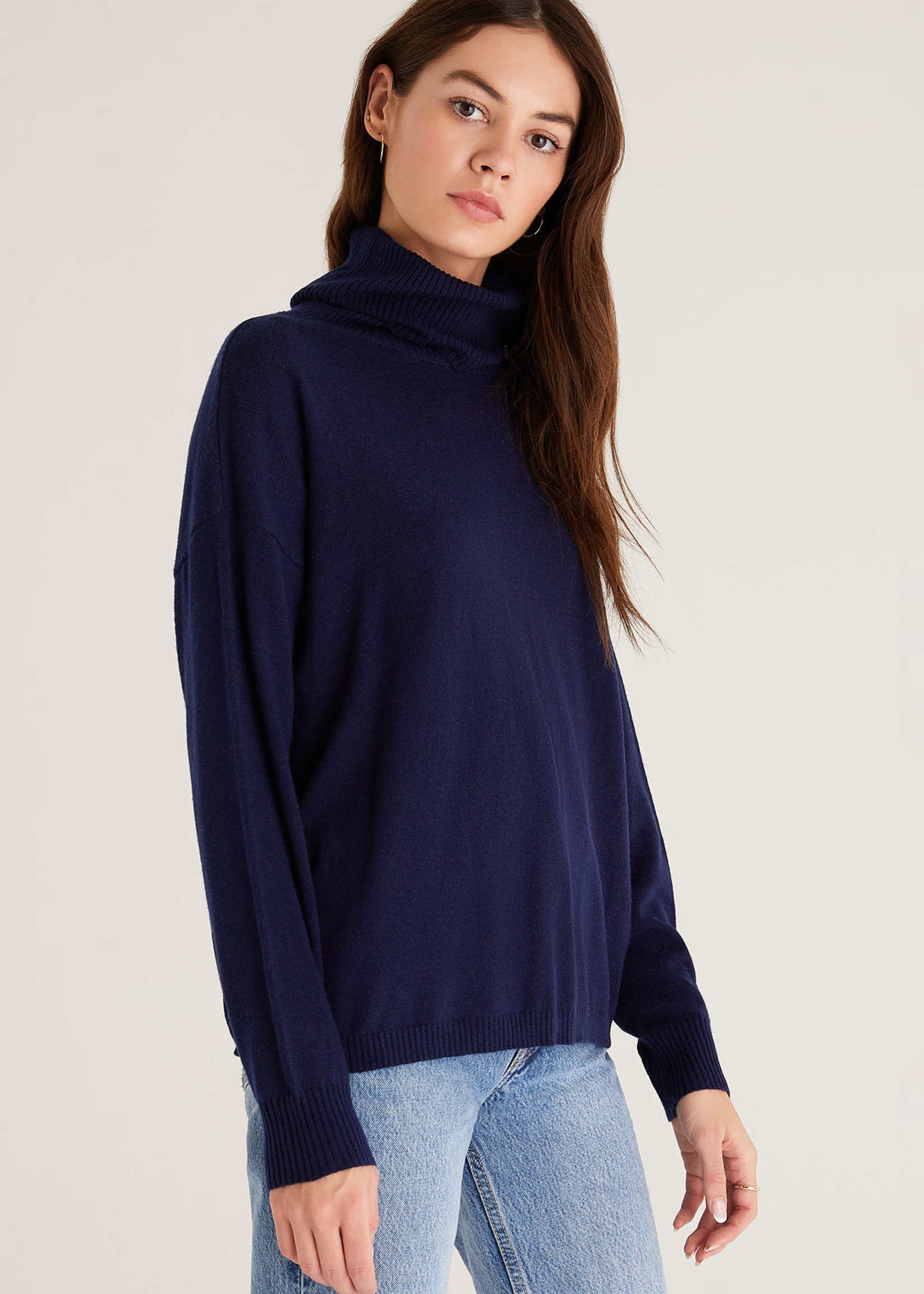 Agnes Turtleneck Sweater - La muse