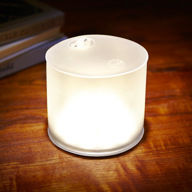 MPOWRD / LAMPE LUCI (LUX)