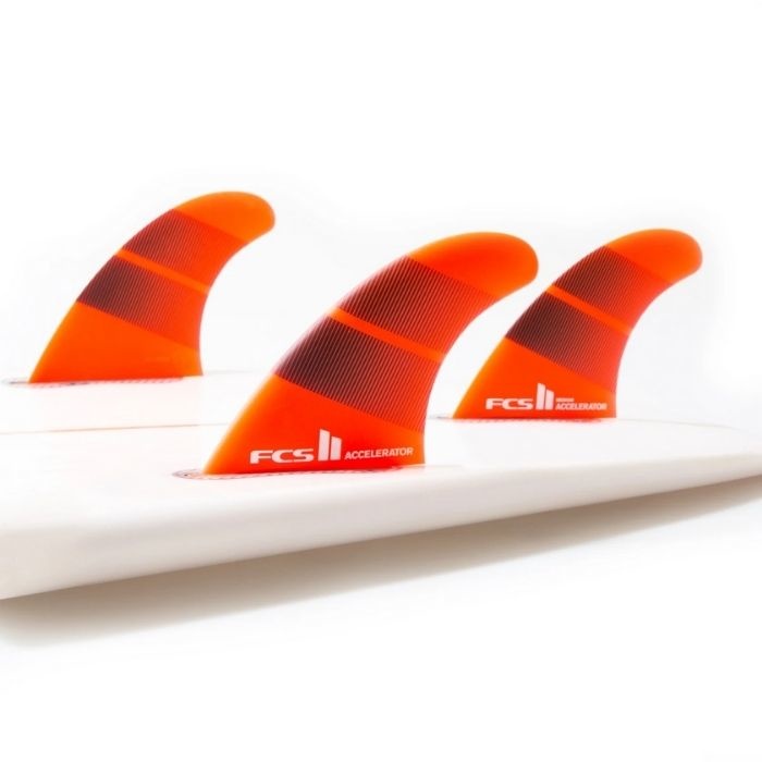 FCS / ACCELERATOR NEO GLASS SMALL TANG GRADIENT TRI FINS