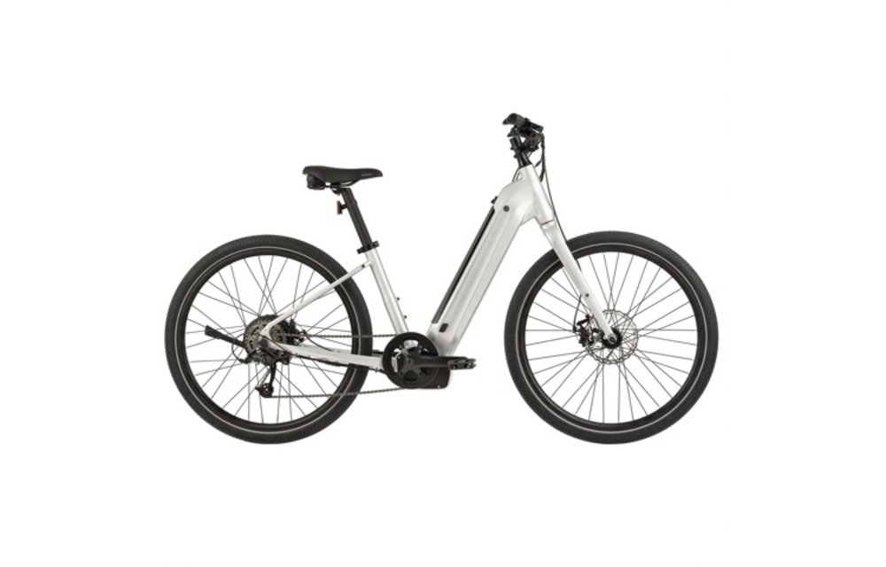 LOUIS GARNEAU / E-ALPACA R STEP