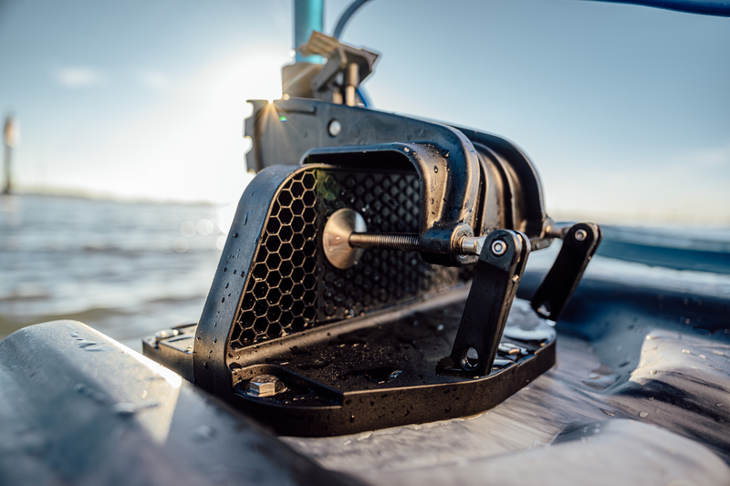 PELICAN / CATCH MODE 110 TR / GRANITE ( AVEC SUPPORT MOTEUR)