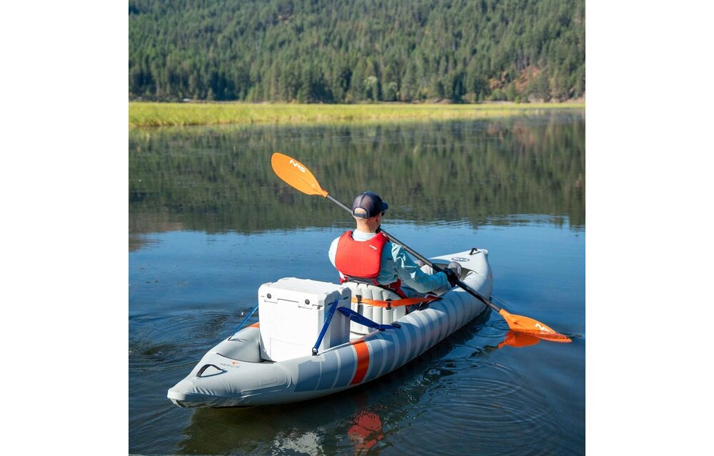 NRS / KAYAK AKAMAI 125