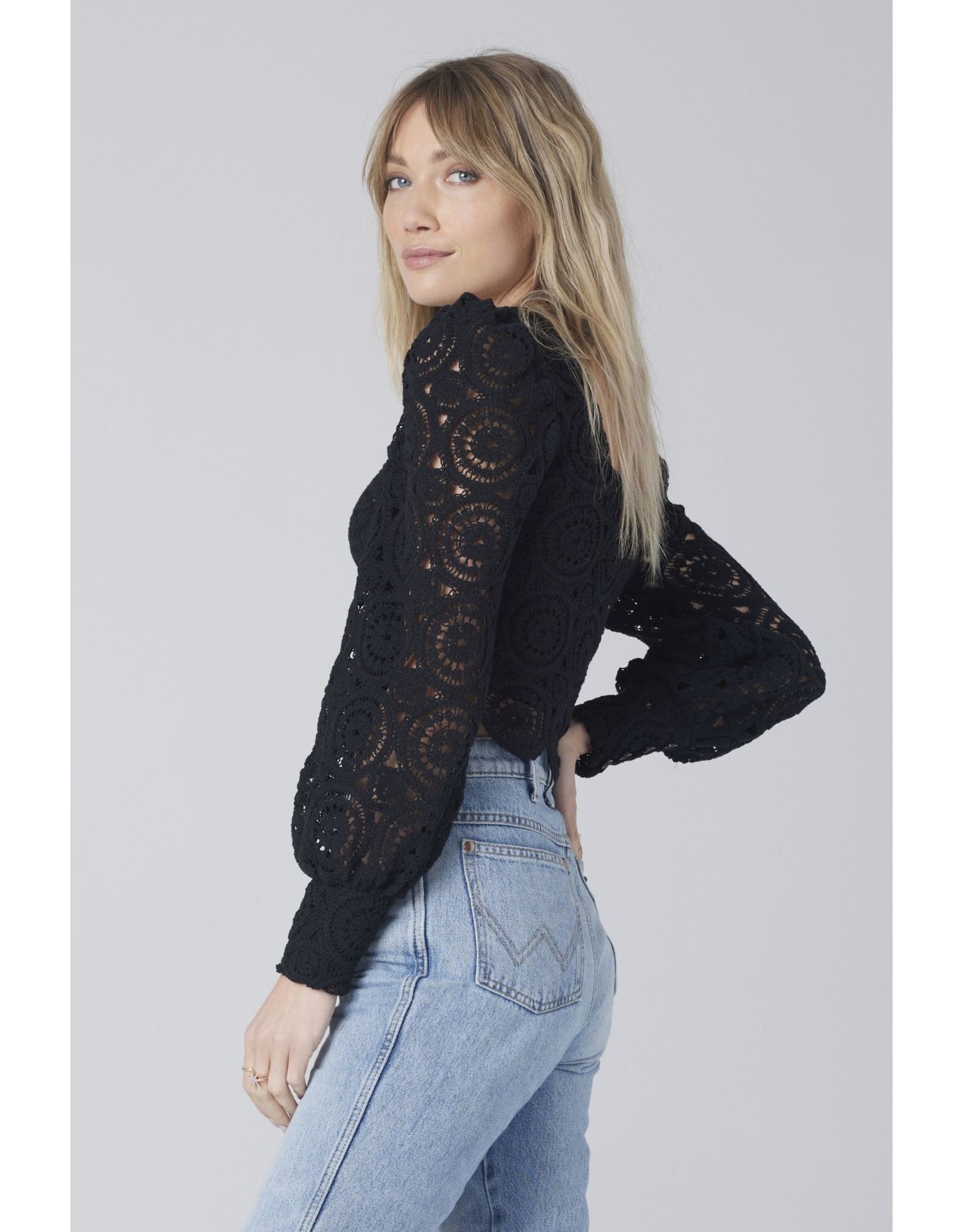 Saltwater luxe SWL Crop Lace LS Top