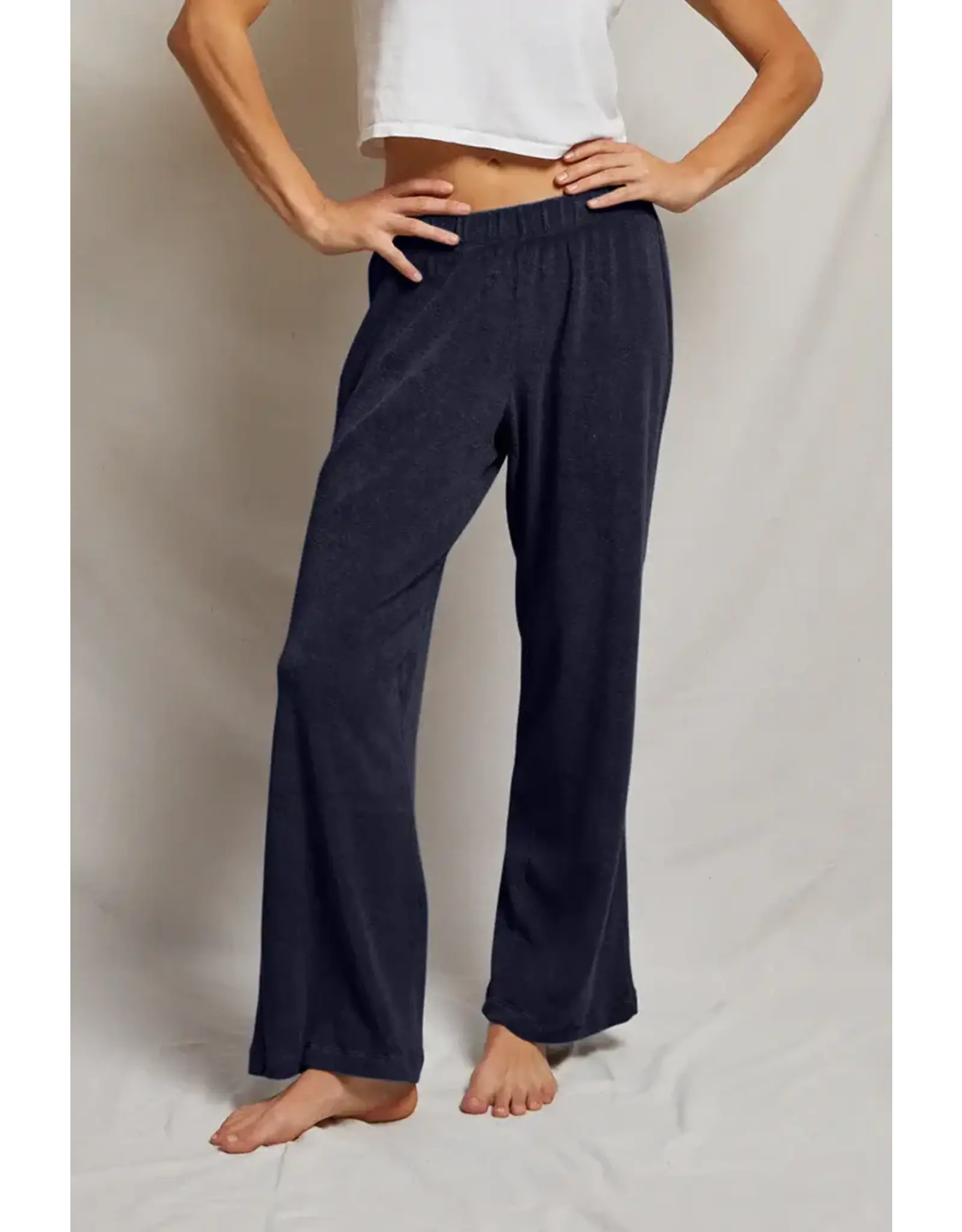 PeRFECT WHITE TEE PWT Katie Terry Pants