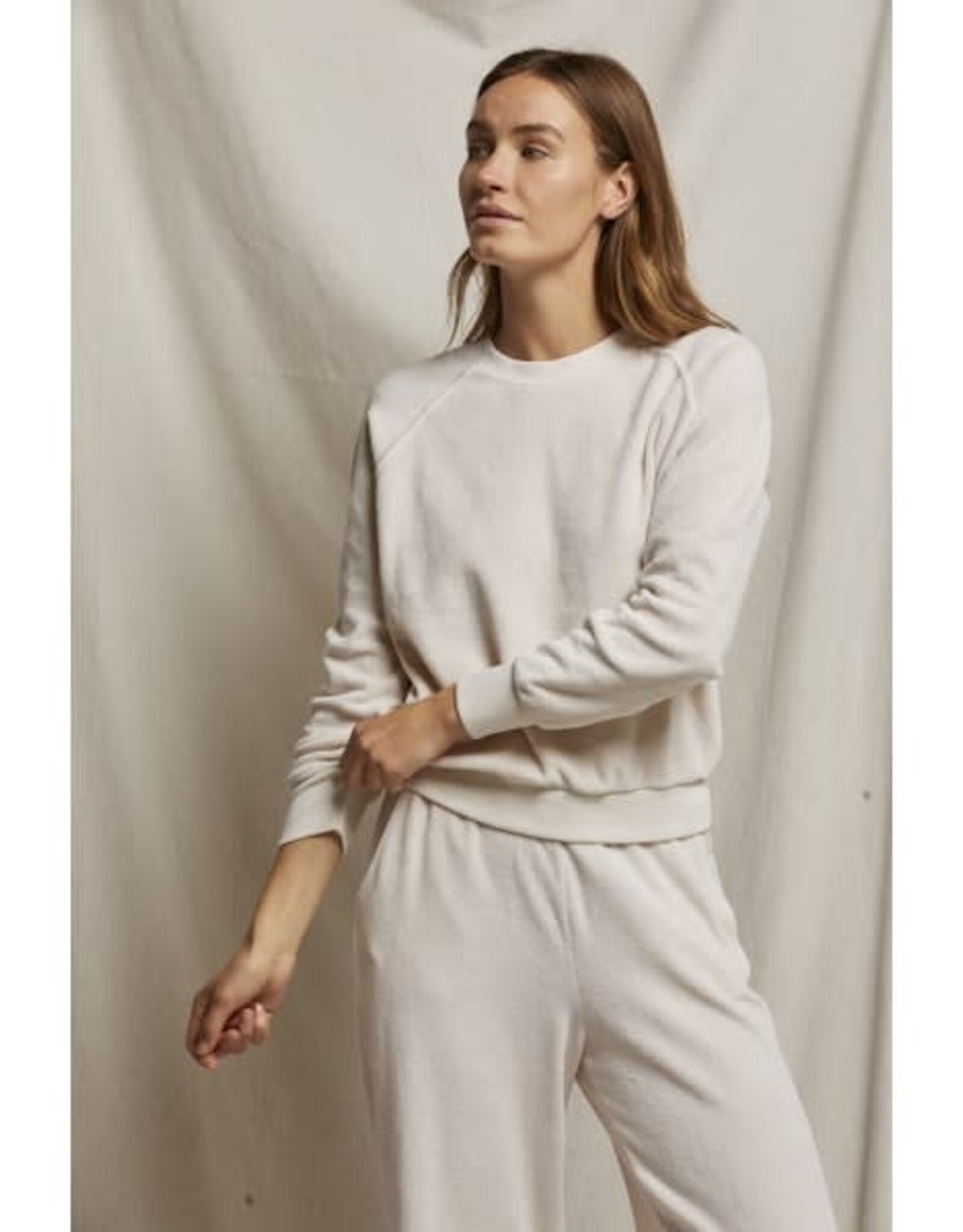 PeRFECT WHITE TEE PWT Stella Velour Sweatshirt