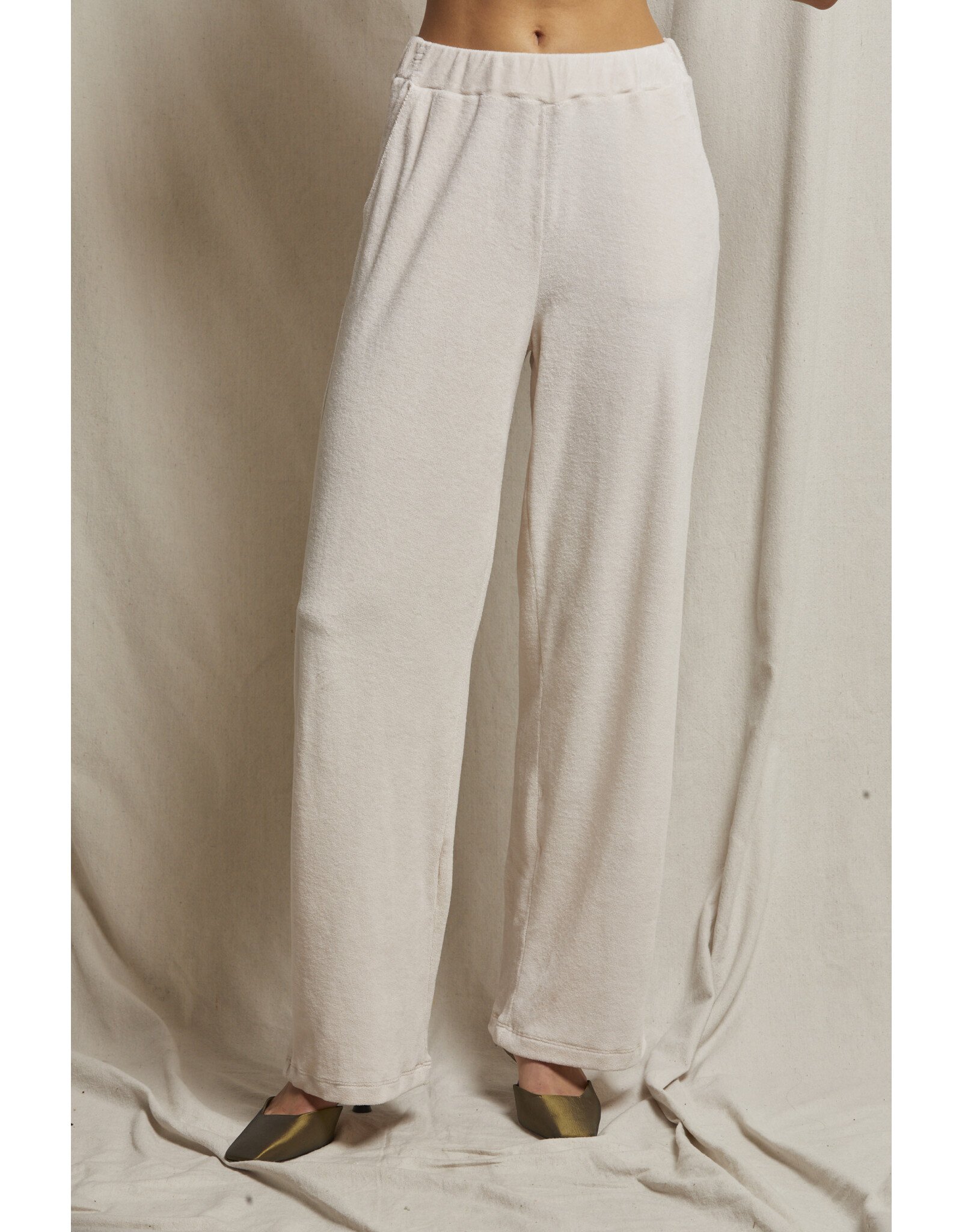 PeRFECT WHITE TEE PWT Holly Velour Wide Swtpant