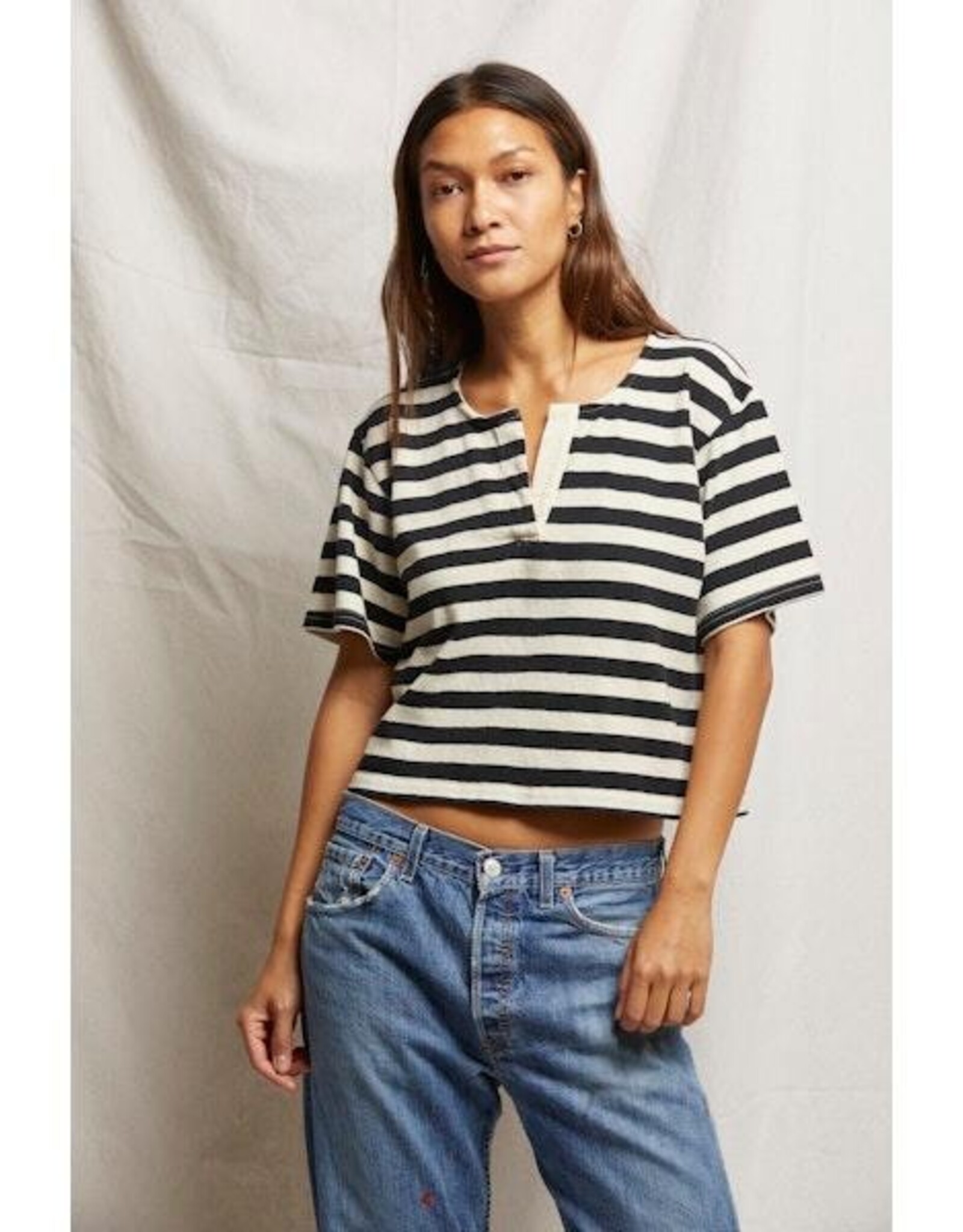 PeRFECT WHITE TEE PWT Sarah Rib Split Tee
