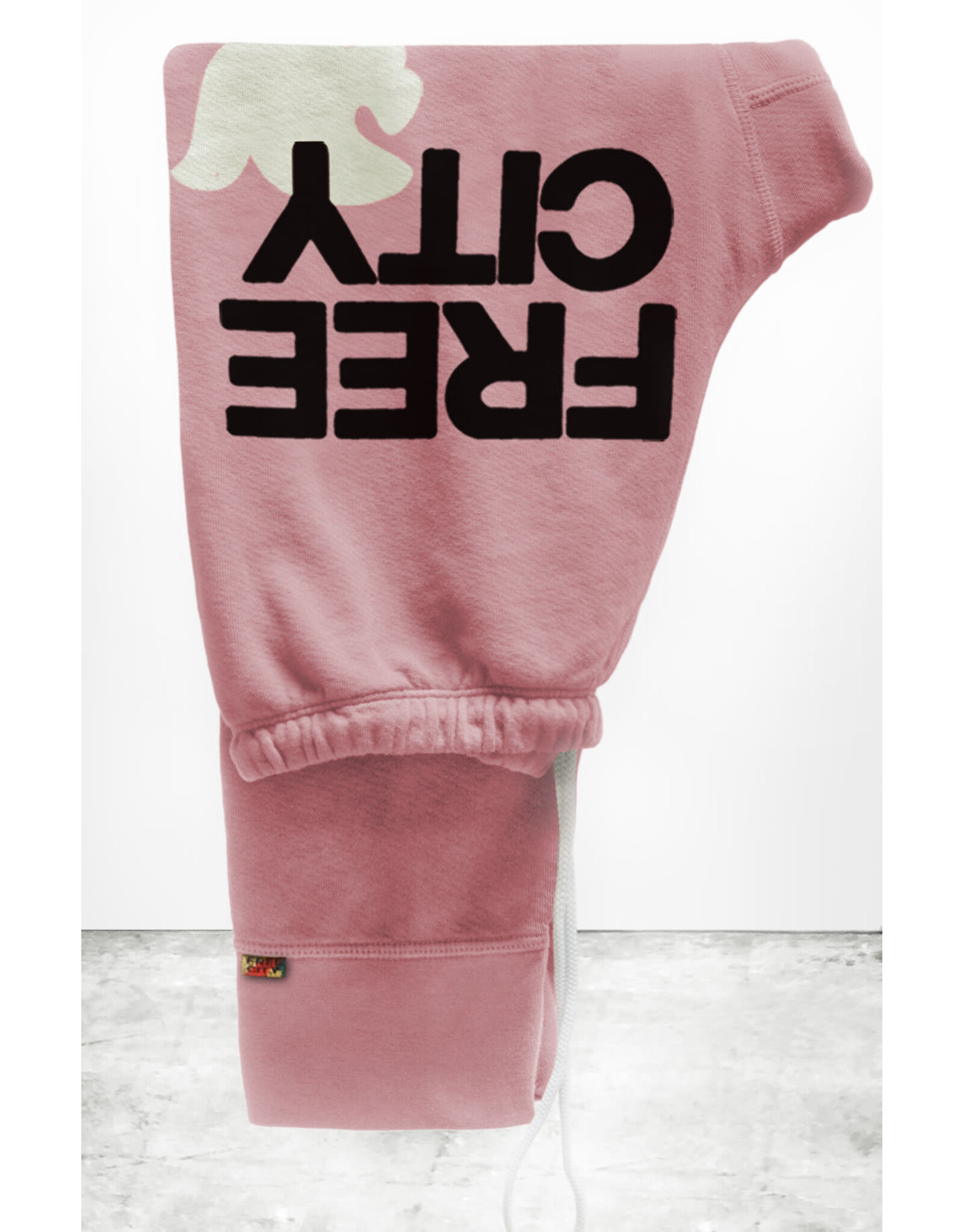 Free City FC Large 3/4 Sweatpants