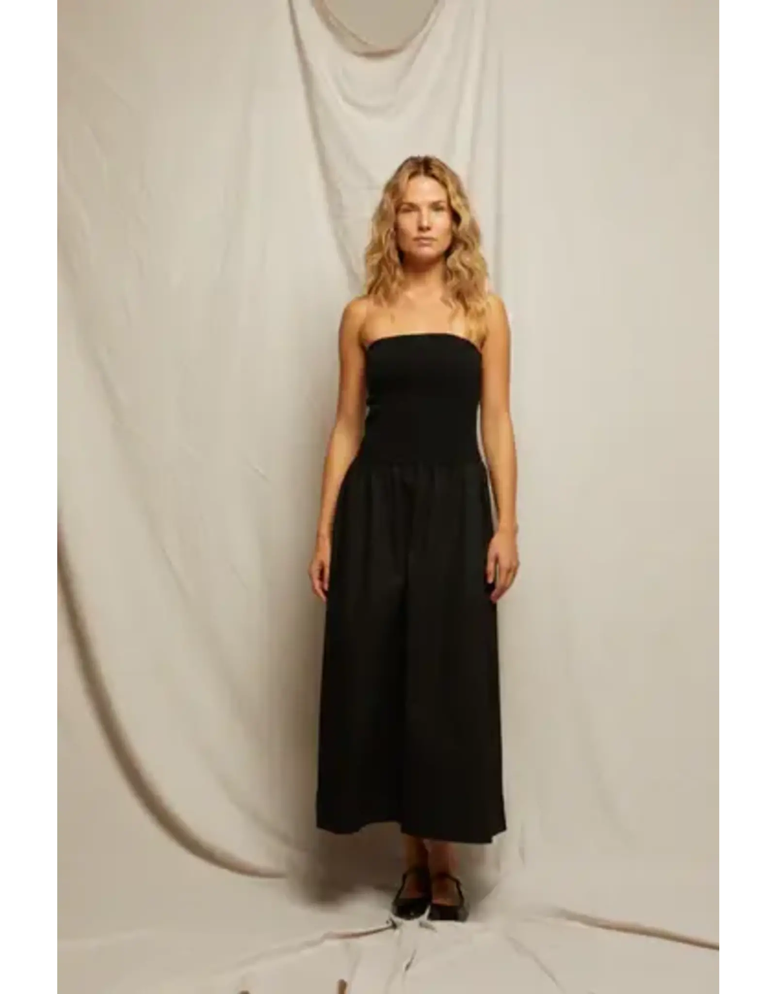 PeRFECT WHITE TEE PWT Kai Strapless Dress