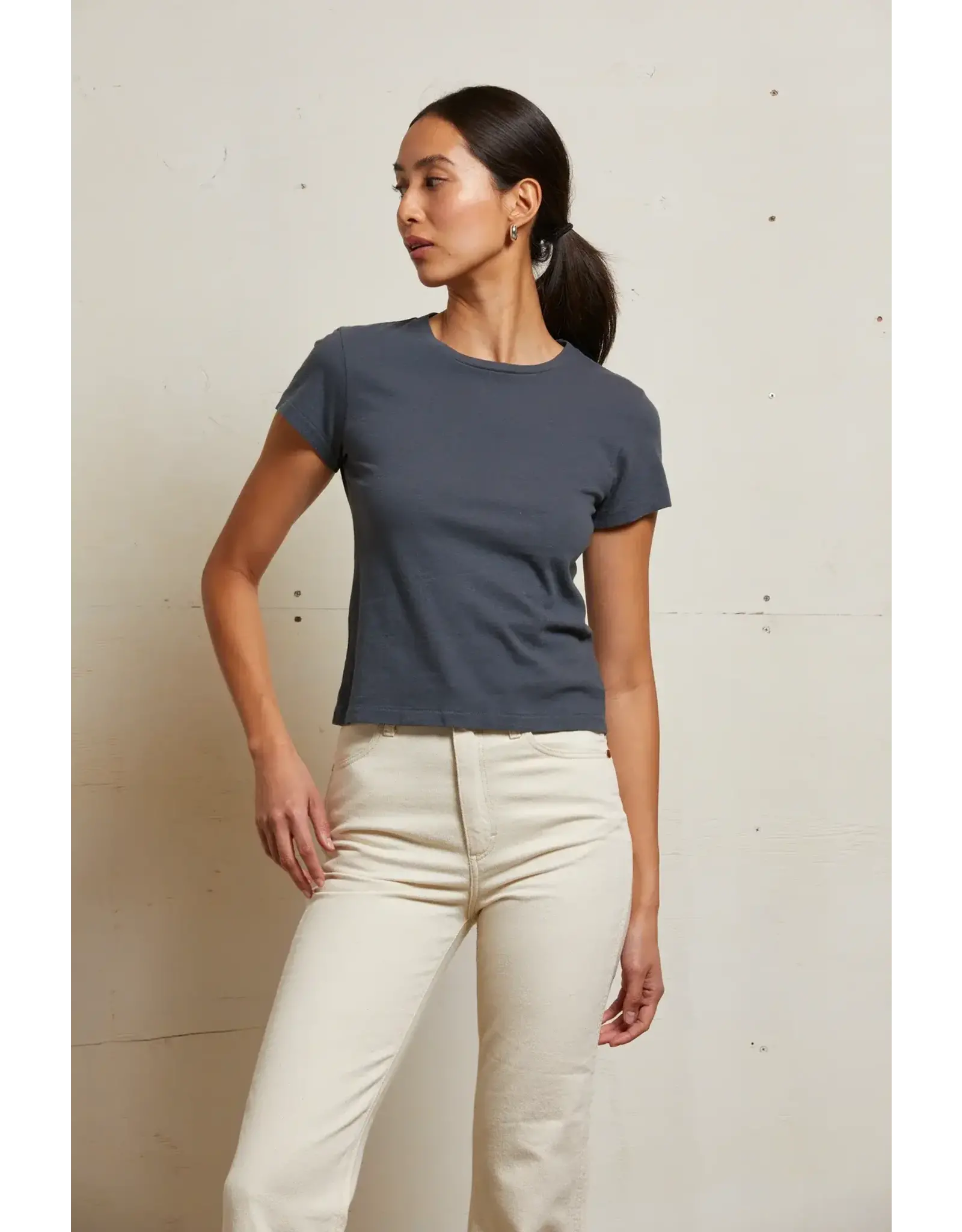 PeRFECT WHITE TEE PWT Lisa Slim Crew Tee