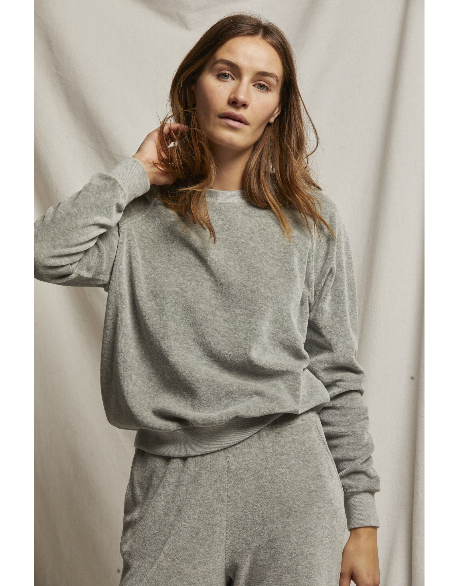 PeRFECT WHITE TEE PWT Stella Velour Sweatshirt