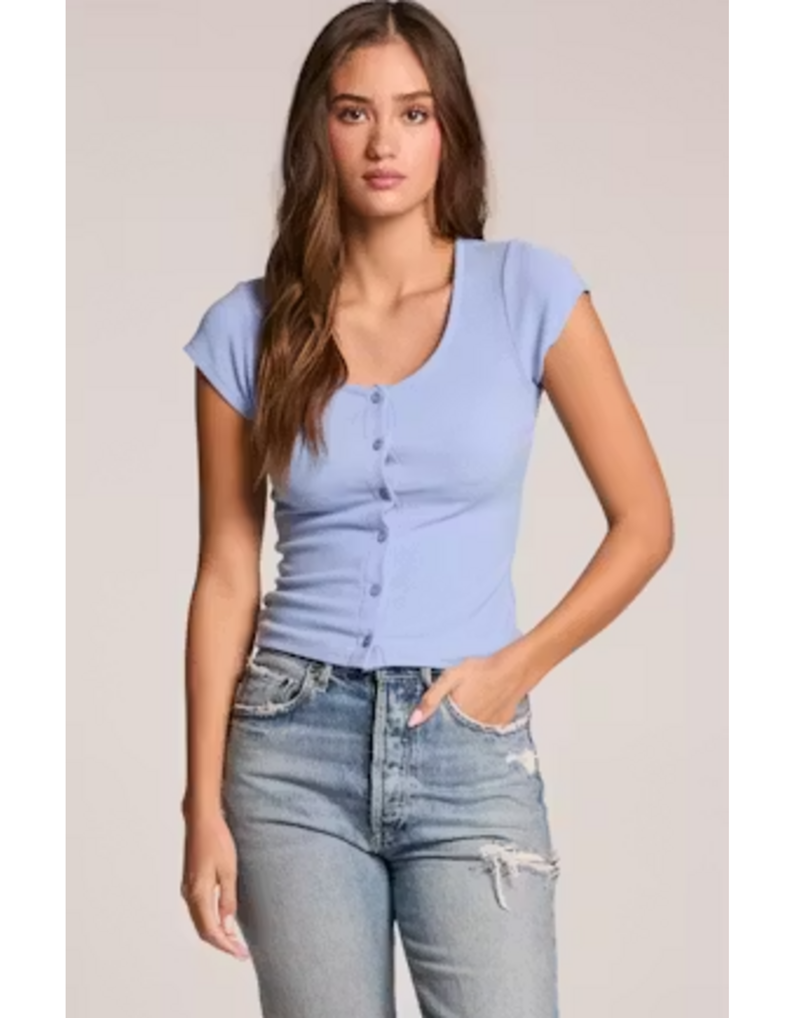 Chaser CHSR Simona Tee