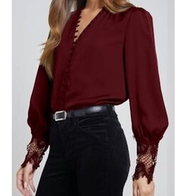 L'AGENCE AVA LACE CUFF BLOUSE