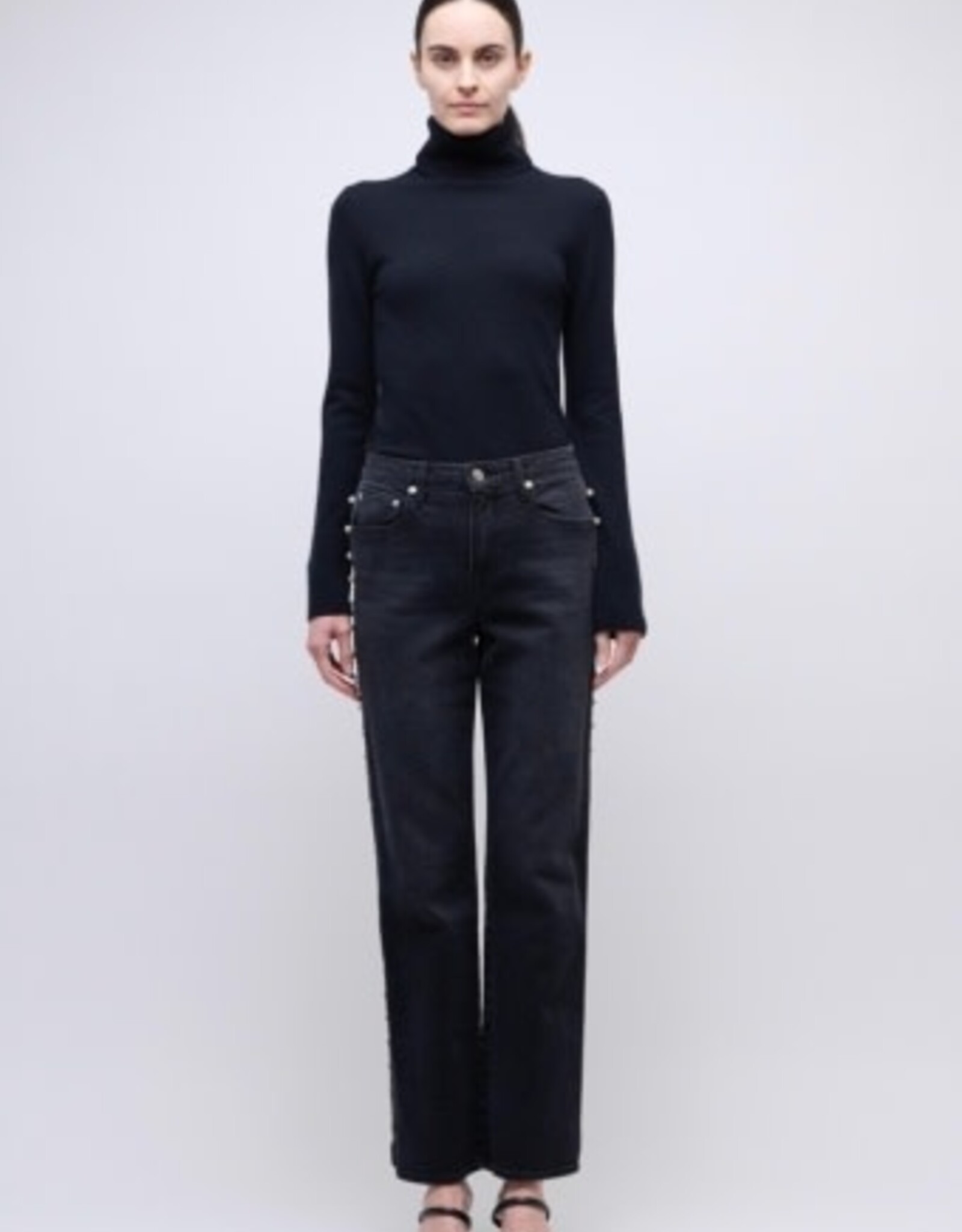 SIMKHAI AMELIA HIGH RISE