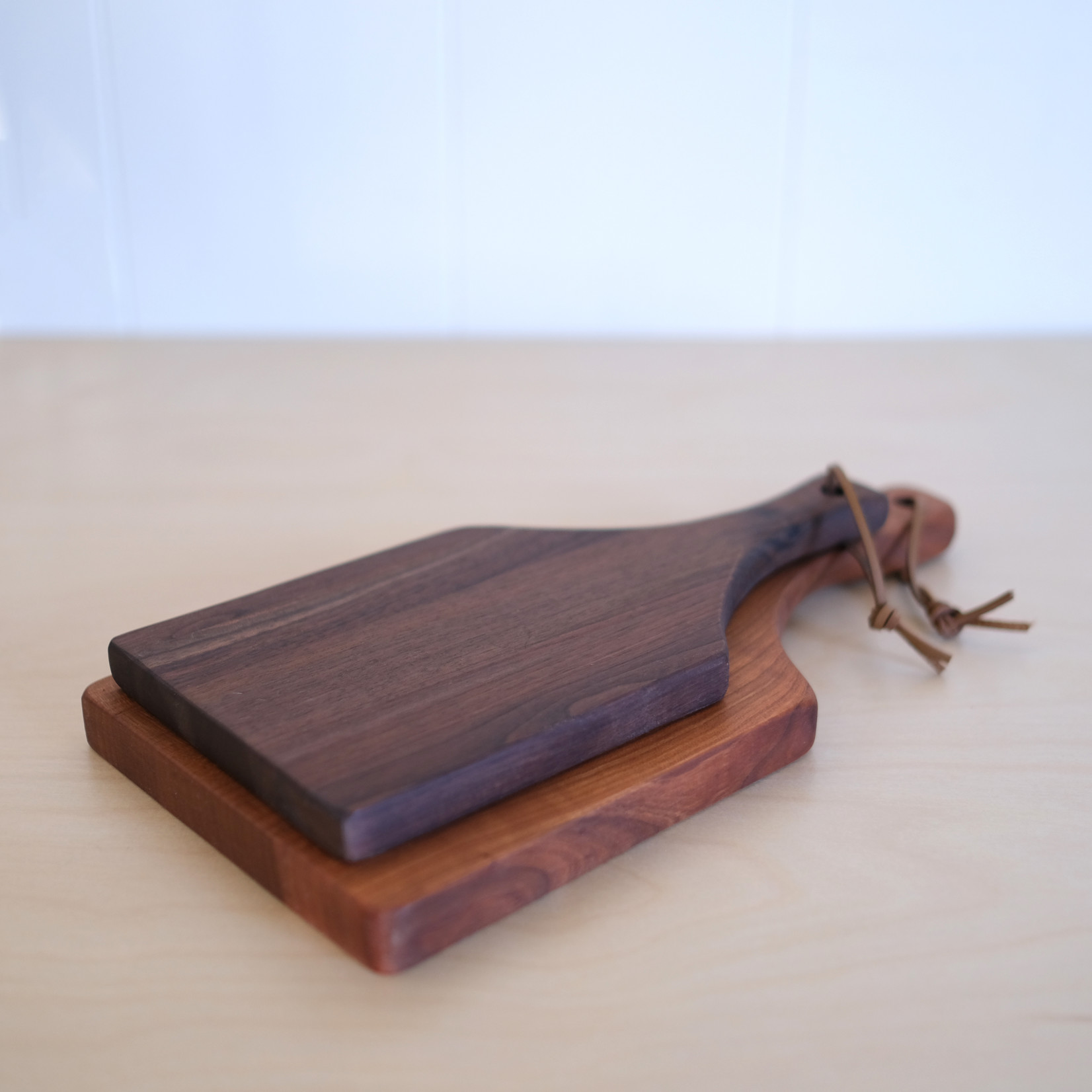 Large Handled Cutting Board - cherry