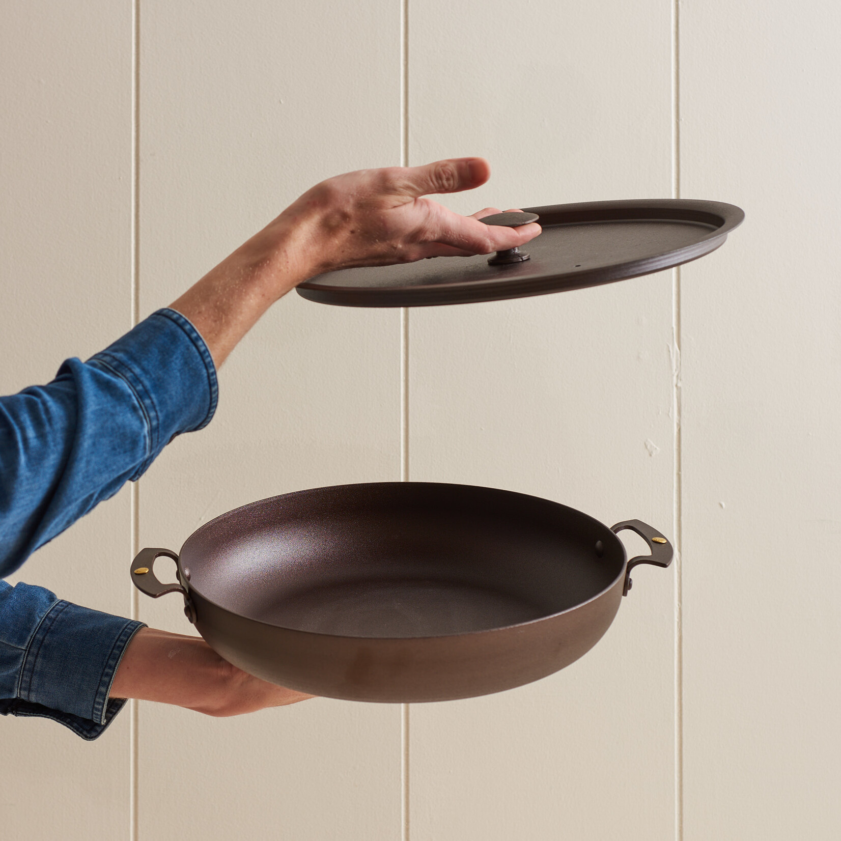 Spun Iron Chef Pan with lid