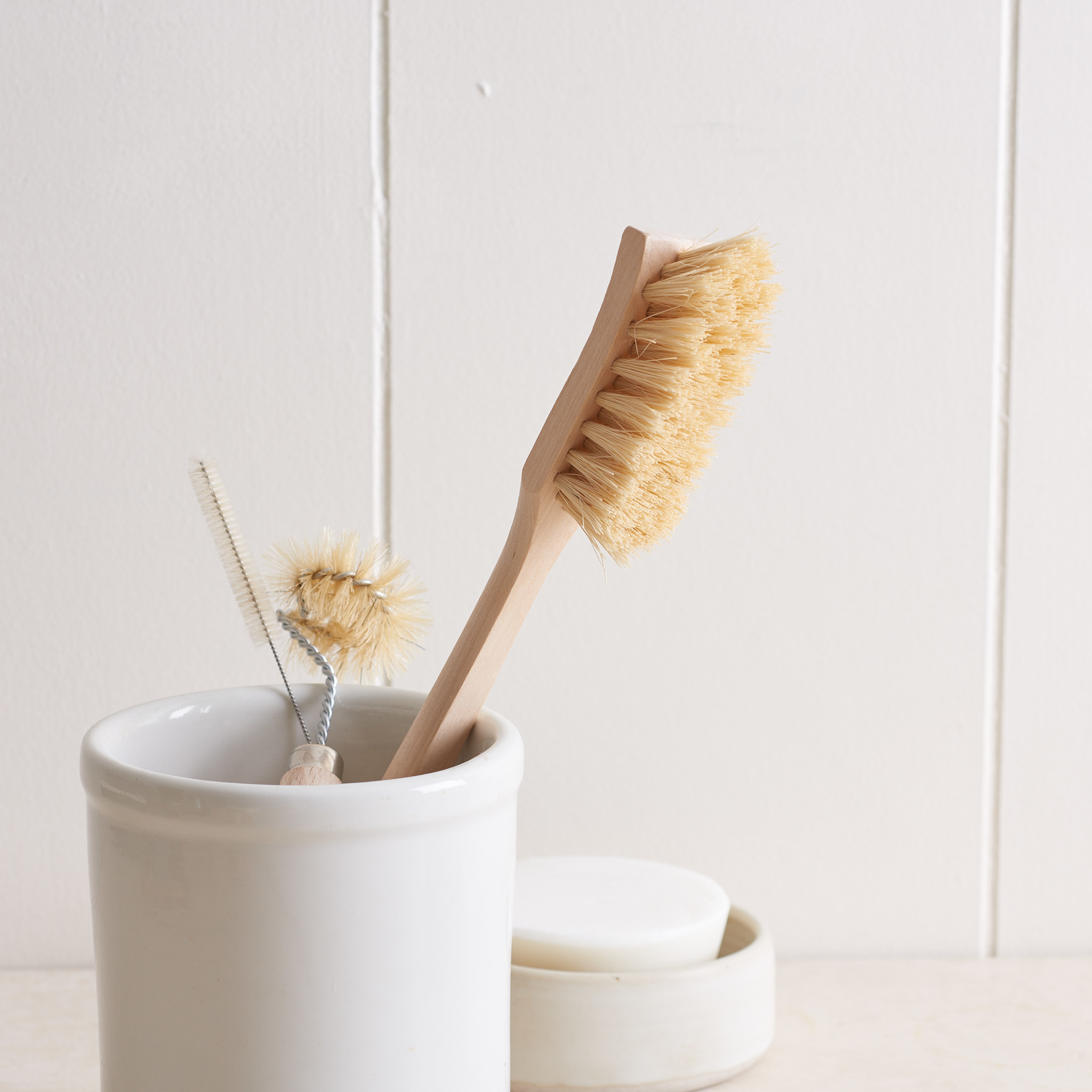 Long Handled Dishbrush - stiff bristles