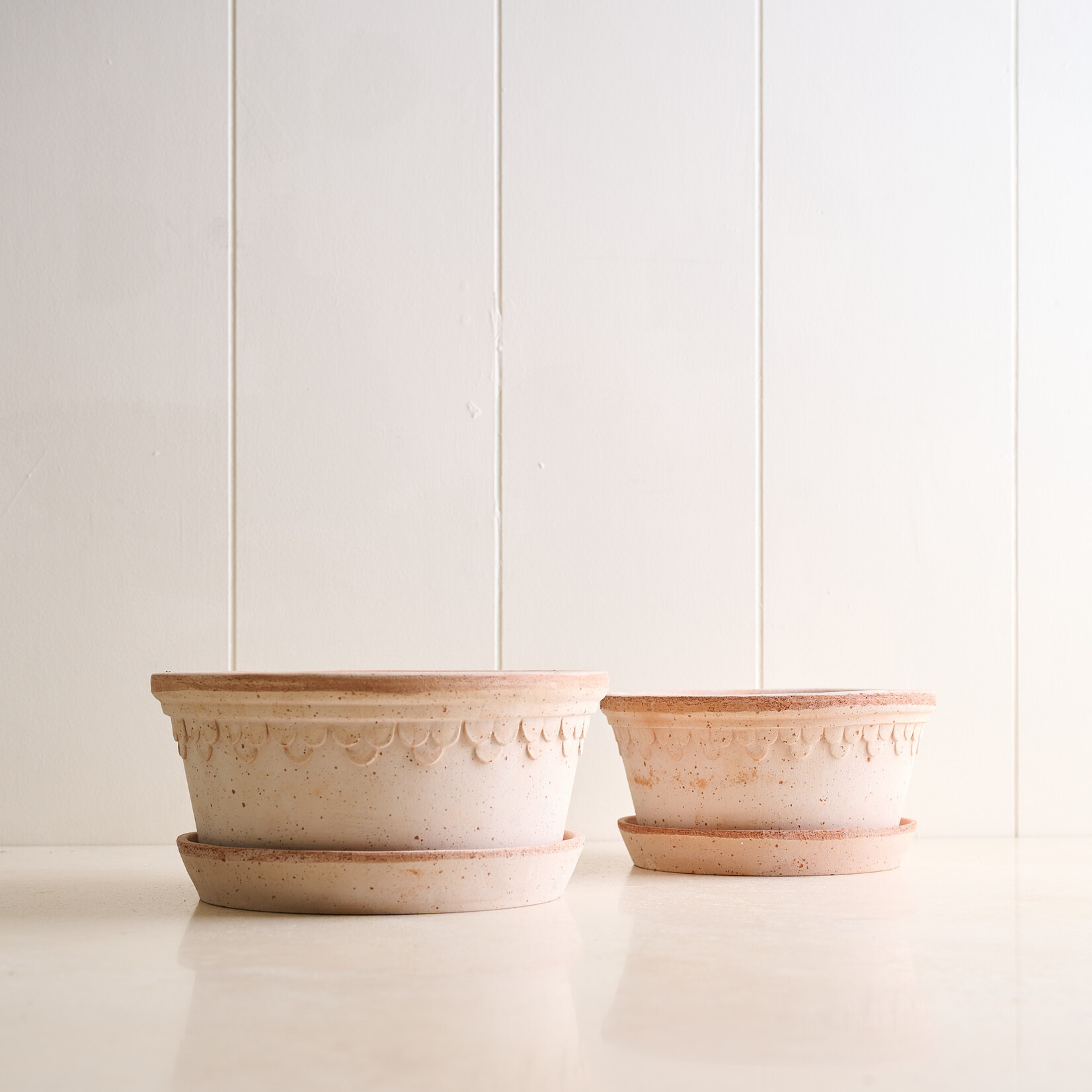 Terracotta Low Noble Planter - blush 9.8 inches