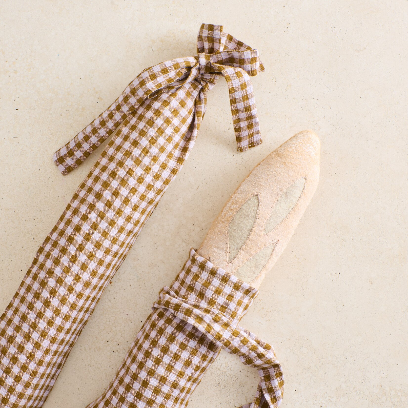 Felted Play Food - french baguette w/ linen bag