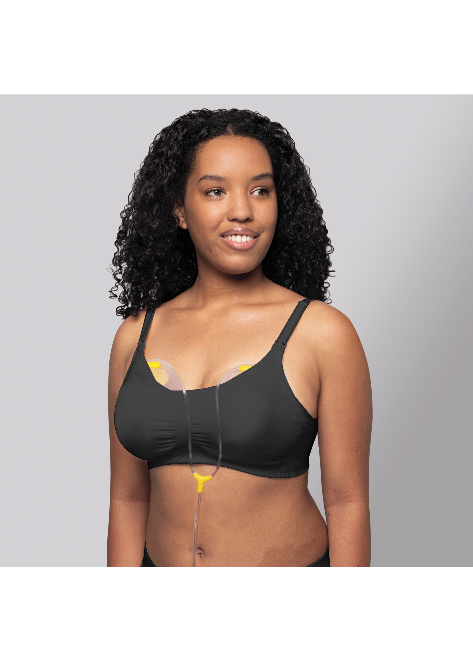Medela 3 in 1 Nursing and Pumping Bra, Breathable, Lightweight for  Ultimate Comfort when Feeding, Electric Pumping or In-Bra Pumping, Black  Small