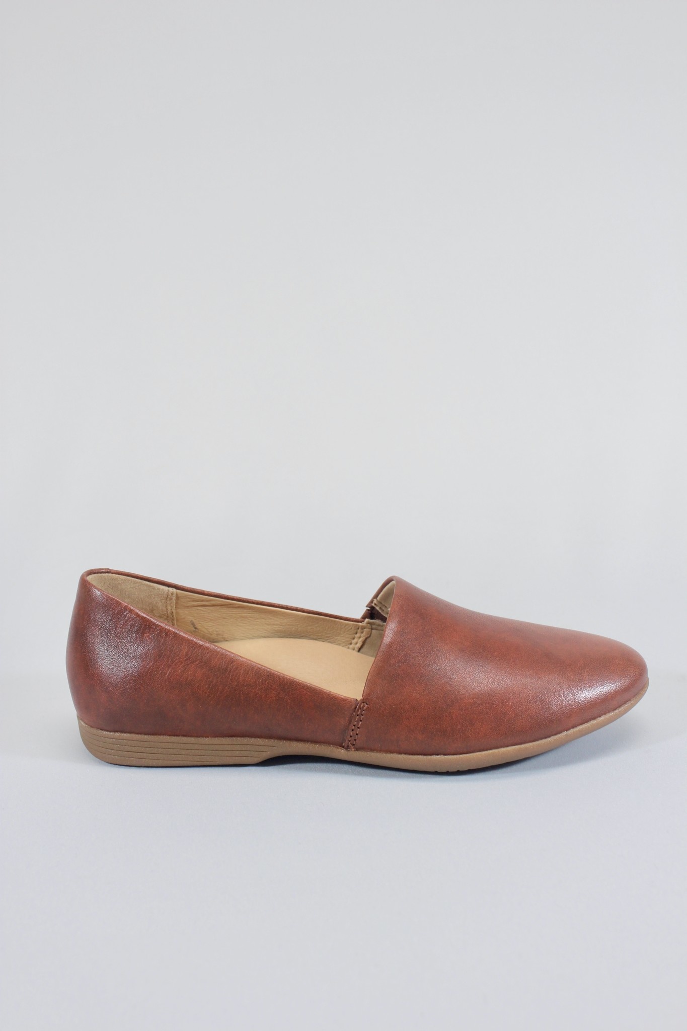dansko larisa flat