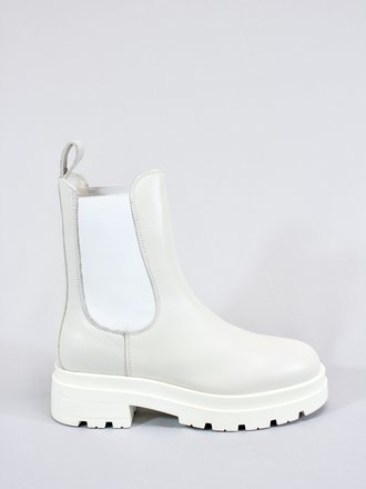 Sister x Soeur Gemma