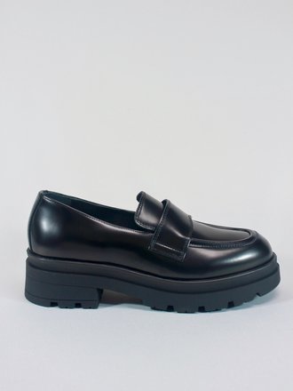 Footloose Shoes - Footwear & Accessories - Victoria, BC - Footloose Shoes
