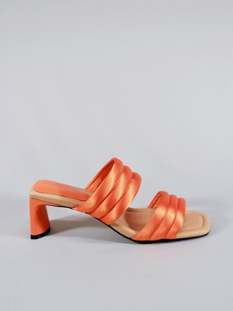 Shoe the Bear by Woden Sylvi Padded