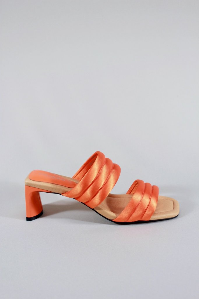 Shoe the Bear by Woden Sylvi Padded