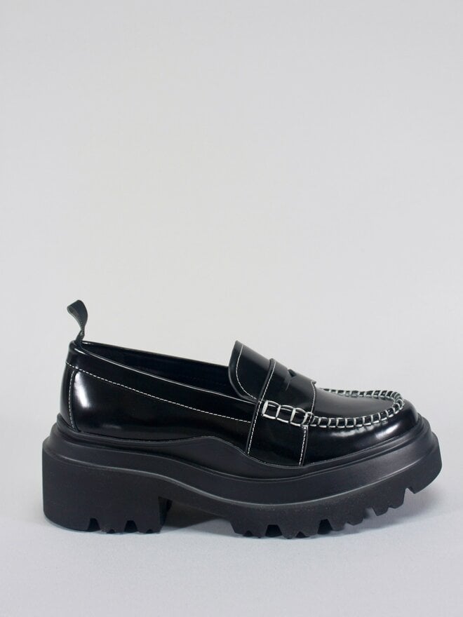 Footloose Shoes - Footwear & Accessories - Victoria, BC - Footloose Shoes