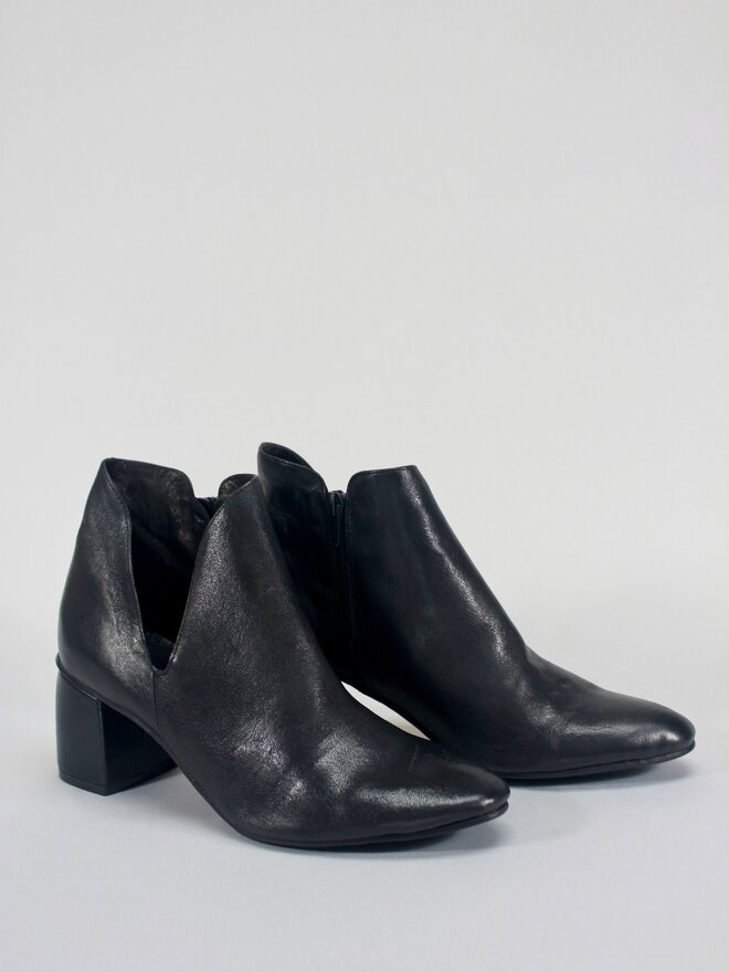 Miz Mooz Poolie Chunky Heel Bootie