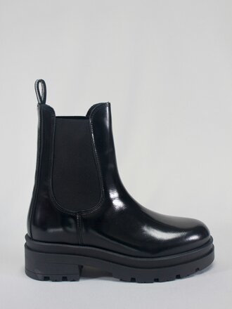 Sister x Soeur Gemma