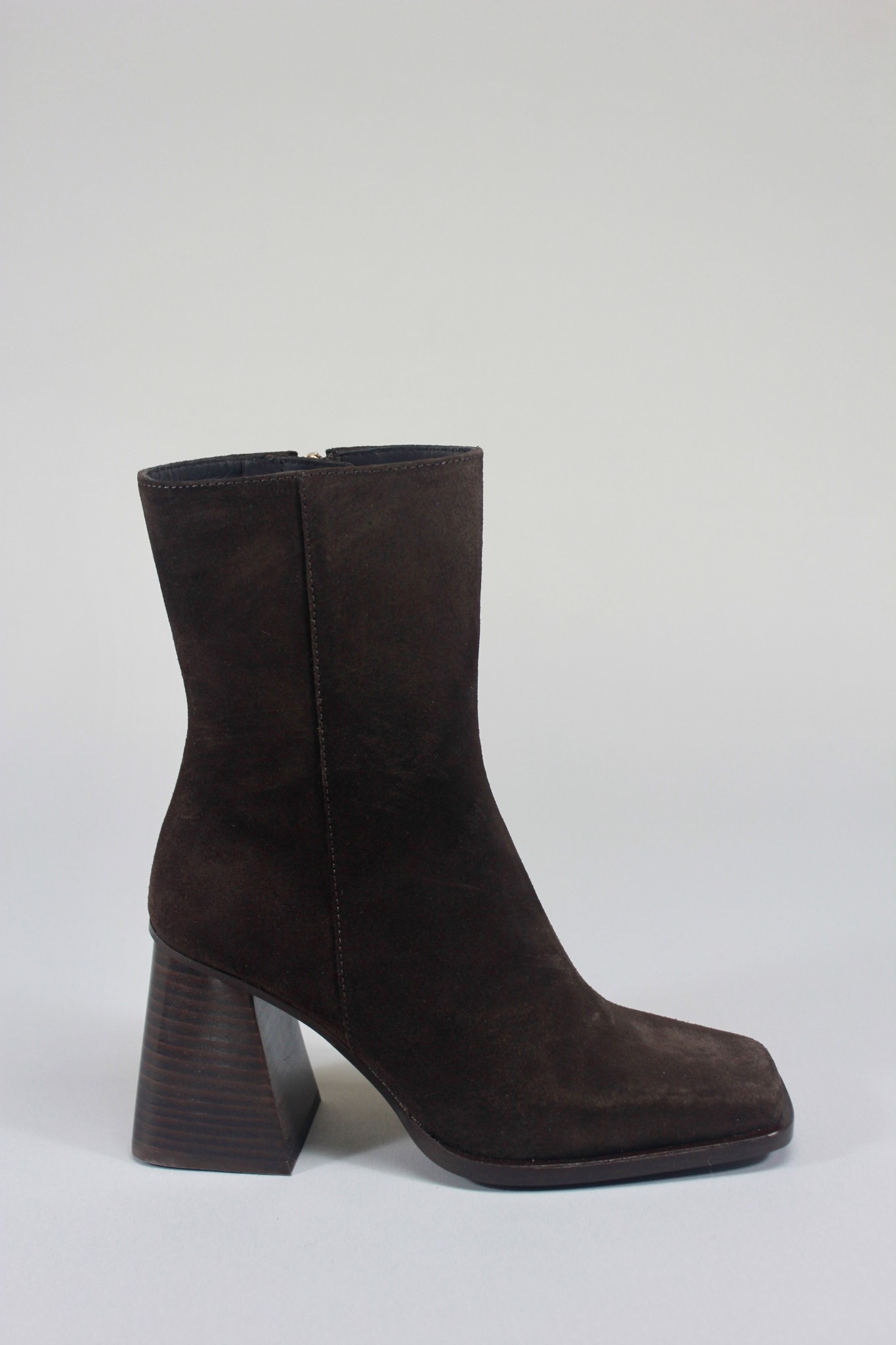 Feners La Semaine Boot Chocolate Suede Footloose Shoes