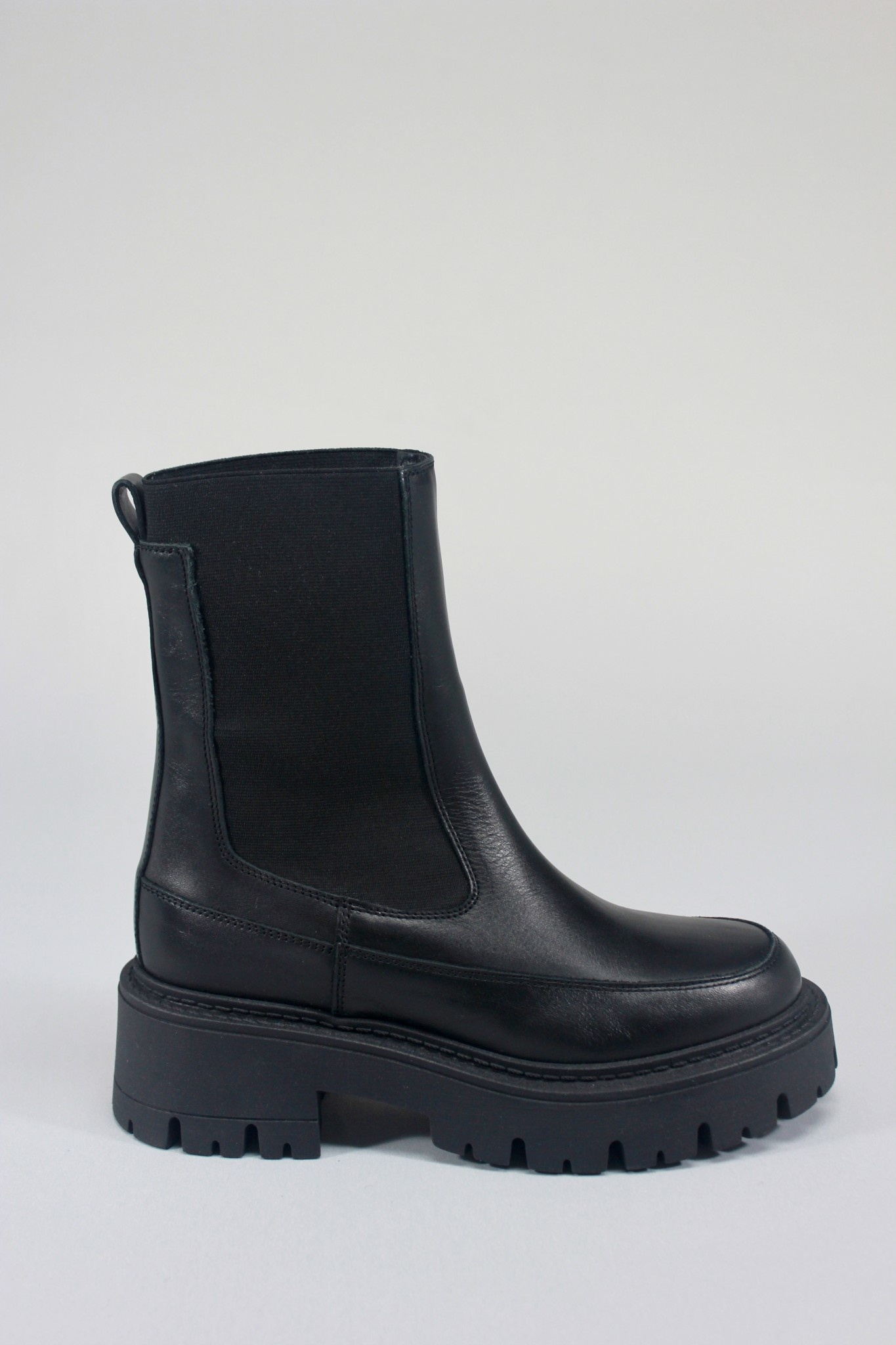 Feners Le Jour Chelsea Boot Black Leather Footloose Shoes