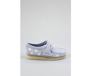 Clarks Originals Wallabee Shoes Cloud Grey Daisy Embroidery