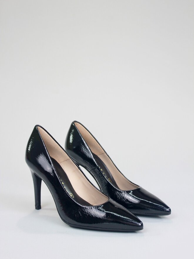 ブラックアンジェラ Angel Alarcon - Hariah 24546 Pump - Black - Footloose Shoes