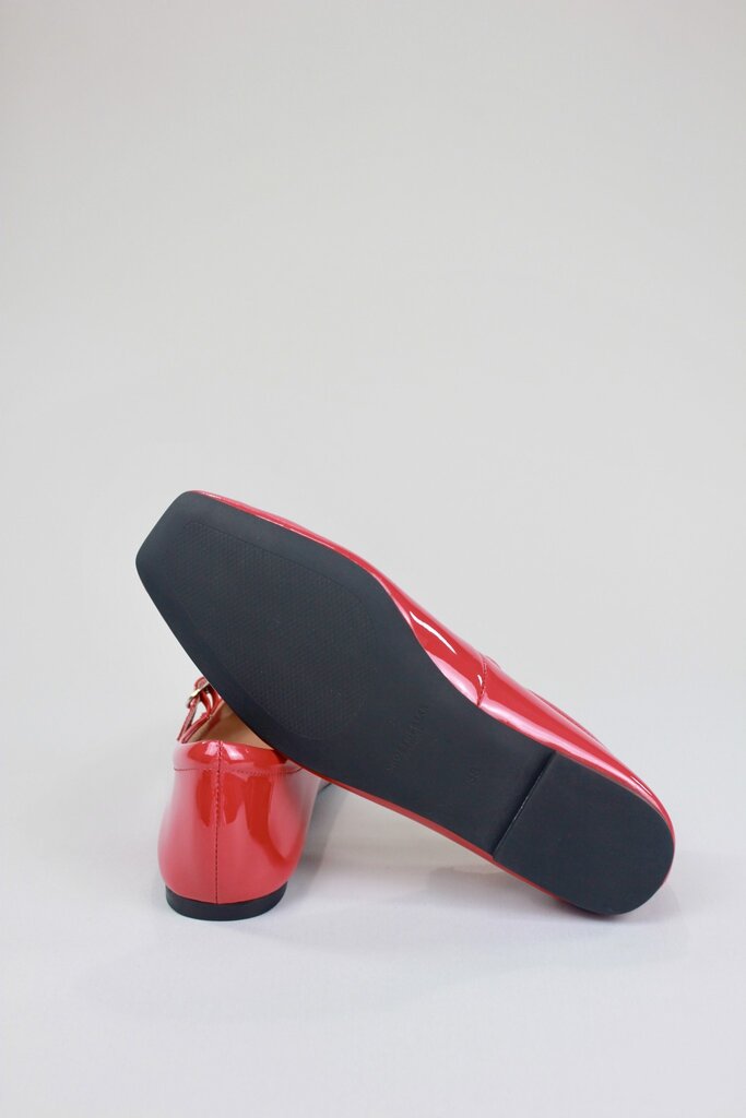 Shoe the Bear by Woden Maya Ballerina
