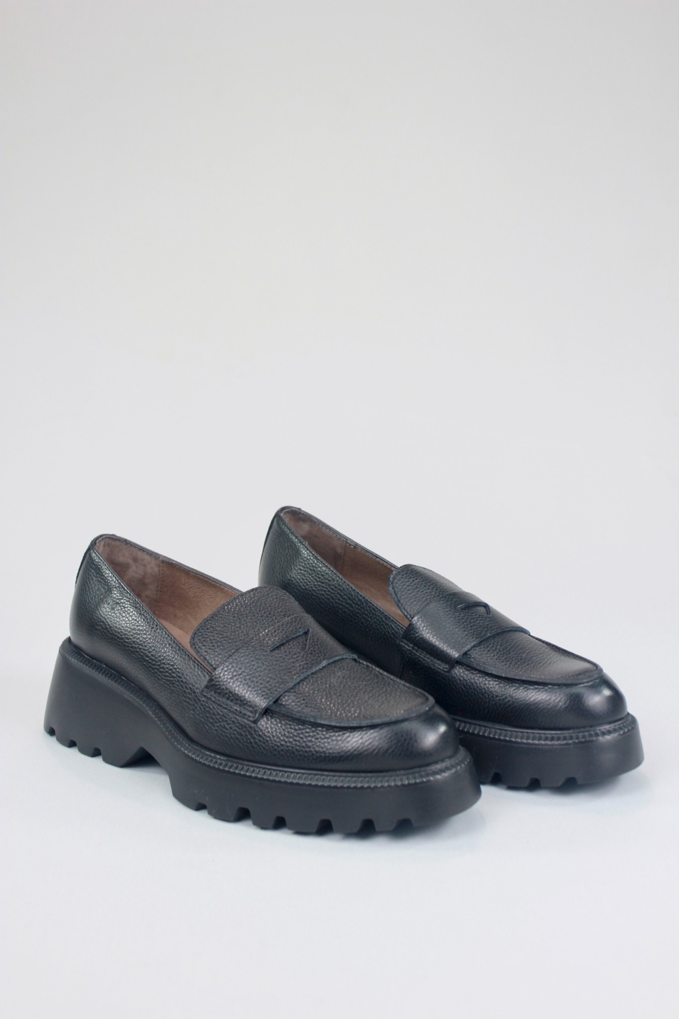 Wonders - C-7202 Loafer - Black - Footloose Shoes