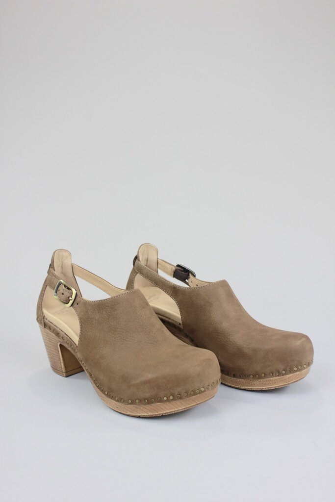 Dansko Sassy