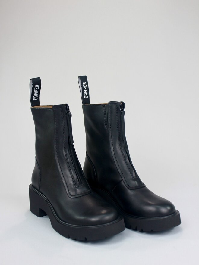 Milah Black Clogs for Women - Spring/Summer collection