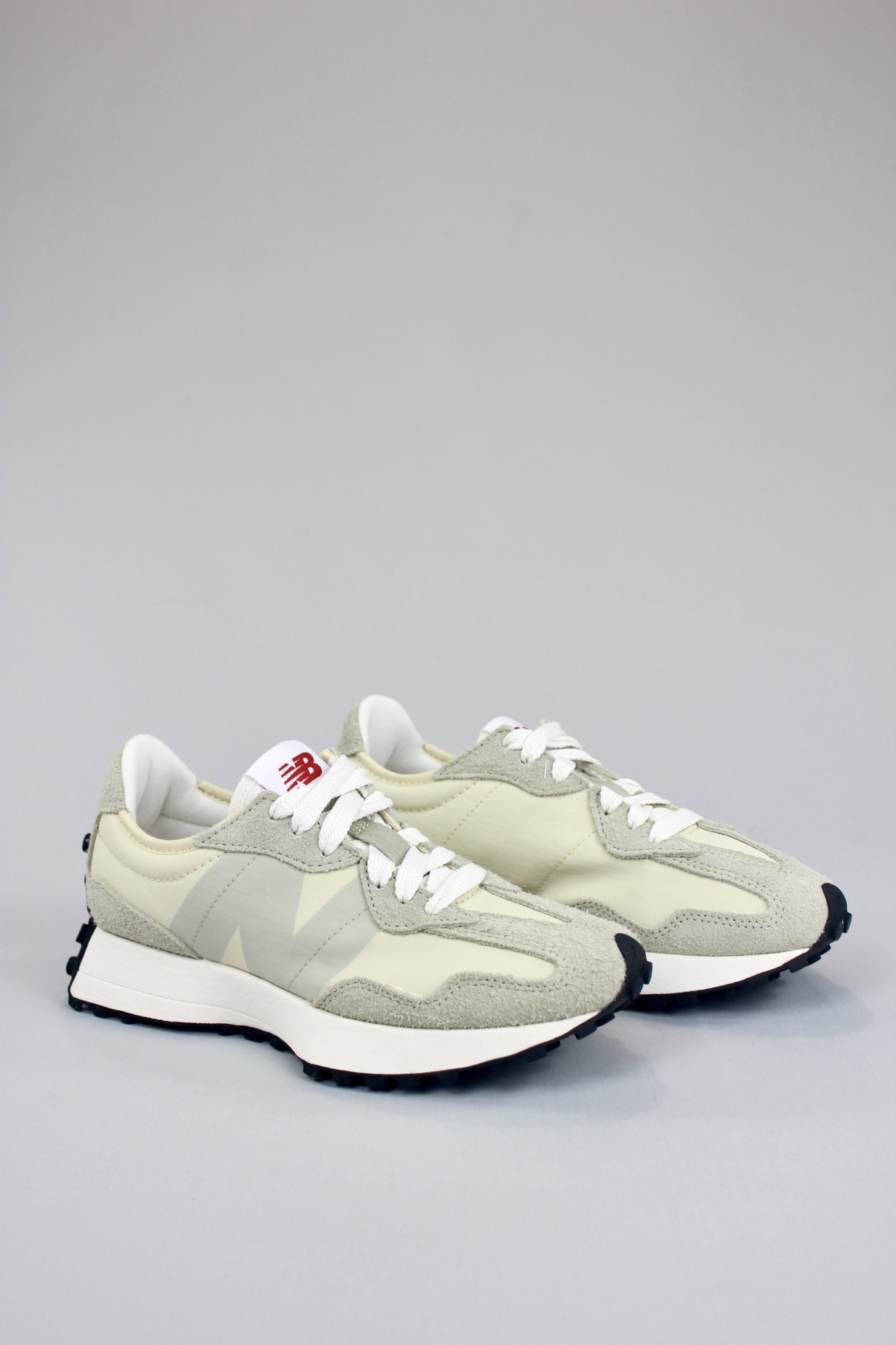 New Balance 327 Sneaker Olivine Pale Moss Footloose Shoes