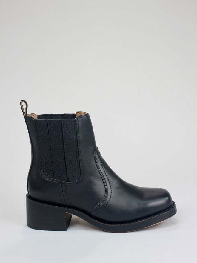 Frye - Campus Chelsea Boot - Banana - Footloose Shoes