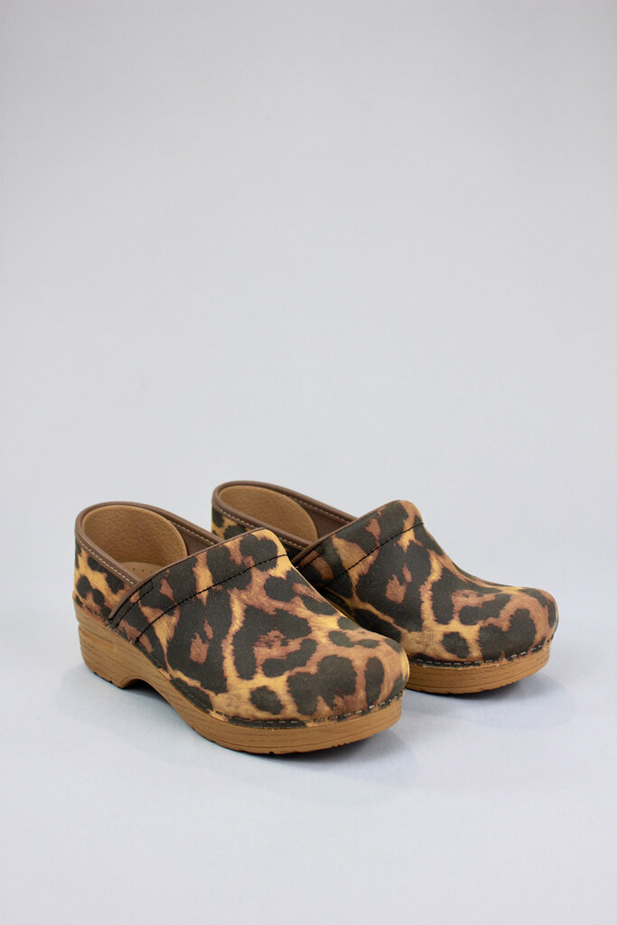 Dansko Professional Leopard