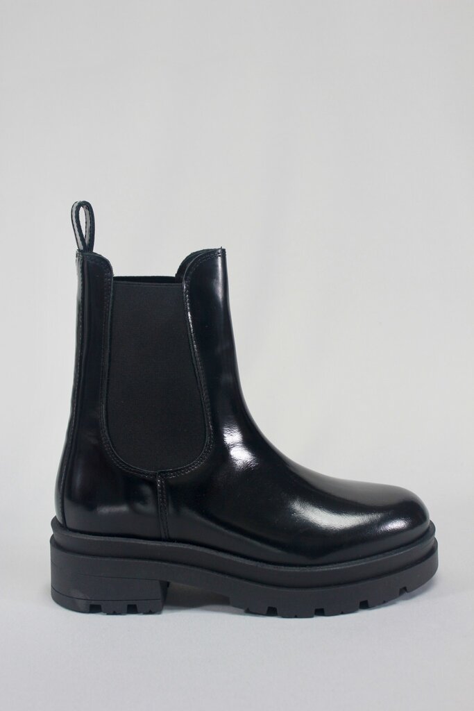 Sister x Soeur Gemma