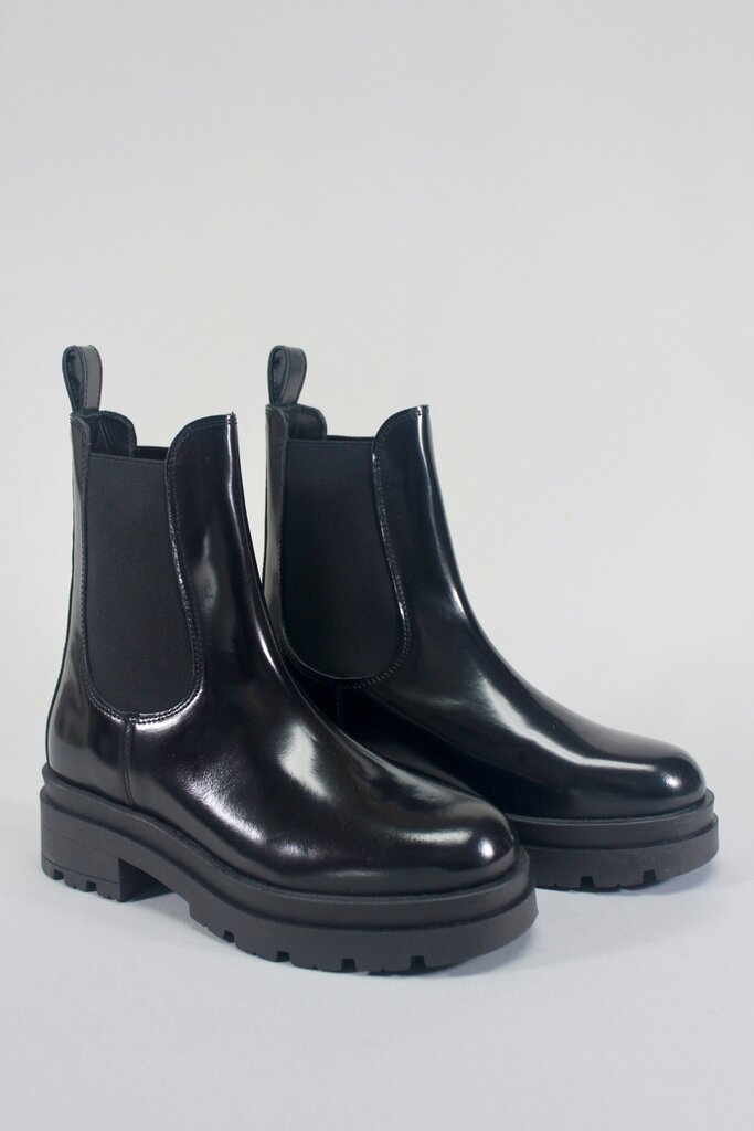 Sister x Soeur Gemma