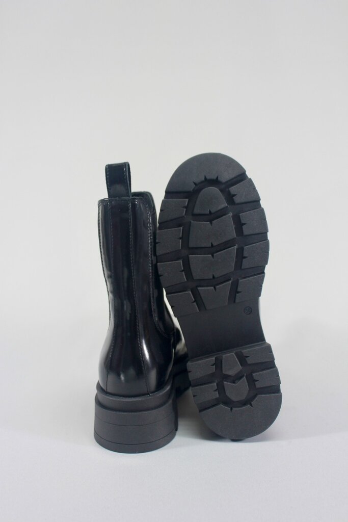 Sister x Soeur Gemma