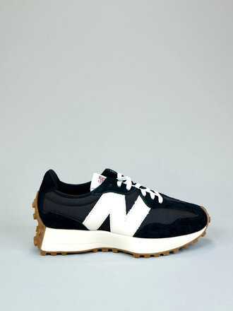 New Balance 327