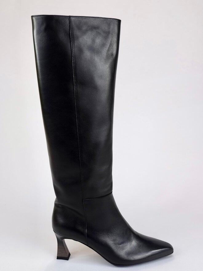 cleo.  Sister x Soeur - Cleo Boot - Black - Footloose Shoes